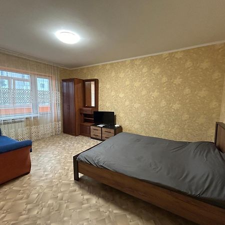 Затишна Квартира, Центр, Тц Мануфактура Apartamento Sumy Exterior foto